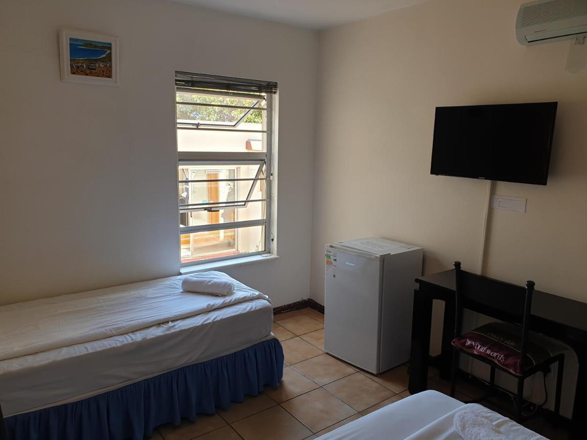 Amakaya Backpackers Travellers Accommodation Plettenberg Bay Exterior photo